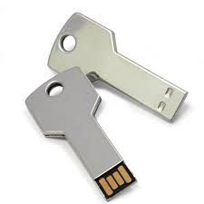 דיסק און קי בצורת מפתח בנפח של 64GB לאחסון על מחזיק מפתחות ר...